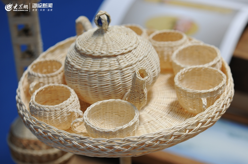 多圖！大眾網(wǎng)海報新聞記者帶你搶鮮體驗青島國際IP授權(quán)展工藝品